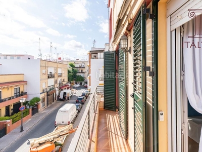 Piso de dos dormitorios (antes 3) en el barrio de nervión en Sevilla