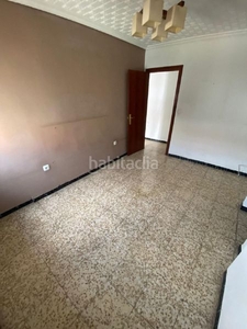 Piso en calle toledo piso con 3 habitaciones en Lepanto Mairena del Aljarafe