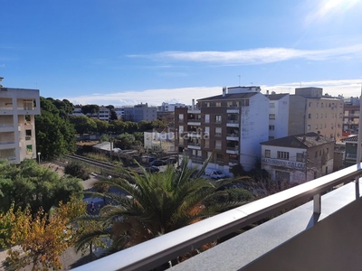 Piso en venta 2 habitaciones soleado cerca de playa en Salou