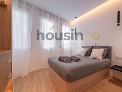 Piso en venta , con 115 m2, 3 habitaciones y 3 baños, ascensor, amueblado, aire acondicionado y calefacción. en Madrid