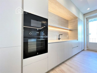 Piso en venta , con 160 m2, 3 habitaciones y 3 baños, ascensor, aire acondicionado y calefacción independiente gas natural. en Madrid