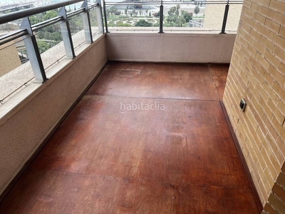 Piso en venta en residencial privado av. fancia en Valencia