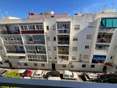 Piso espacioso apartamento con gran potencial de renovación en una ubicación privilegiada en Marbella