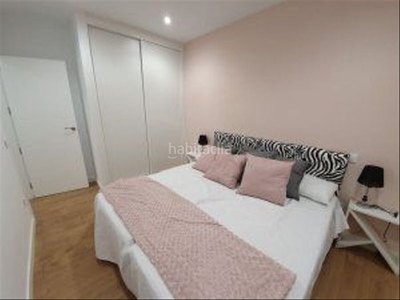Piso precioso piso completamente amueblado, 100 m2 aprox, 3 dormitorios amplios, 2 baños. terraza. en Alcalá de Henares