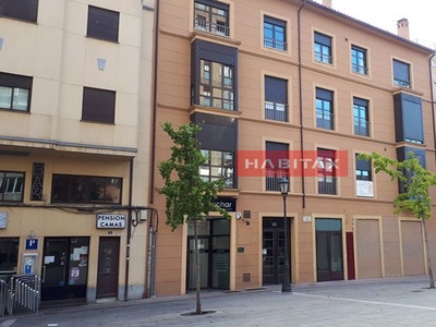 Venta de piso con terraza en centro (Zamora)