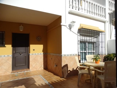 Casa adosada en venta en Platero - El Limón