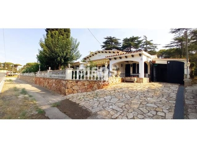 Casa en venta en Carrer del Gironès, cerca de Carrer de la Residència