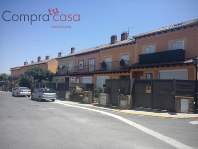 Venta Casa adosada Palazuelos de Eresma. Con balcón 180 m²