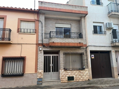 Venta Casa unifamiliar La Solana. Con balcón 248 m²