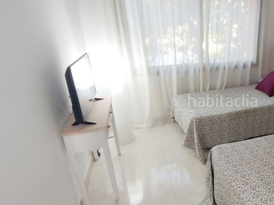 Alquiler piso fantástico apartamento en new golden mille en Estepona