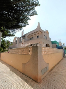 Casa adosada en venta en La Siesta - El Salado - Torreta, Torrevieja