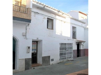 Casa de pueblo, para reformar, en Vélez de Benaudalla.