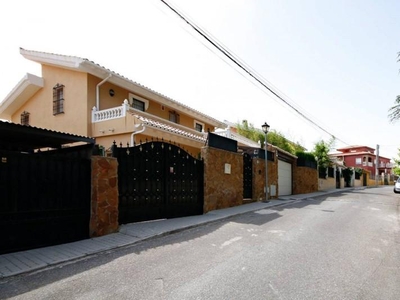 Casa en venta en Gójar