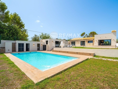 Villa en venta en Dénia