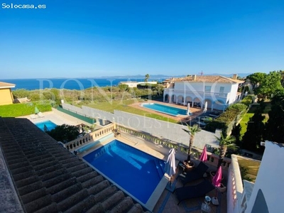 Preciosa casa adosada de 4 dormitorios con INCREIBLES vistas a la bahía de Palma