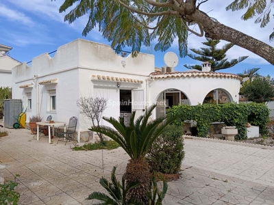 Villa en venta en La Siesta - El Salado - Torreta, Torrevieja