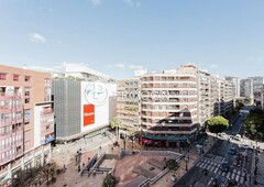 Alquiler de piso en El Pla del Remei de 5 habitaciones con terraza y garaje