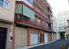 Piso en venta en calle Santa Cruz de 3 habitaciones con terraza y balcón