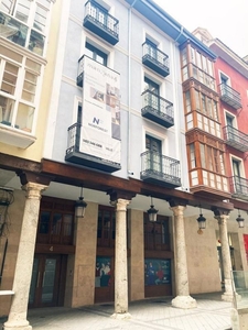 Alquiler de estudio en calle Manzana con balcón y calefacción
