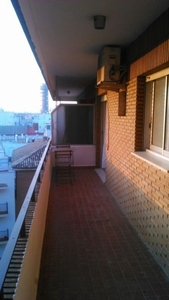 Alquiler de piso en calle Pagés del Corro de 1 habitación con terraza y garaje