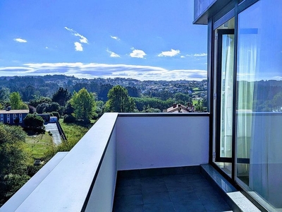 Ático en alquiler en avenida Xoan Vicente Viqueira de 1 habitación con terraza y piscina