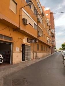 Local en venta en Almería de 45 m²