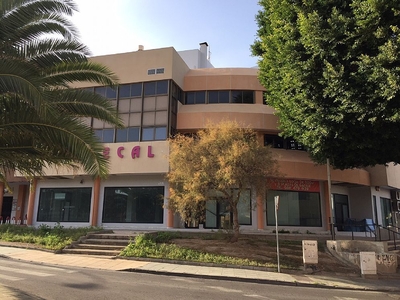 Local en venta en Almería de 92 m²