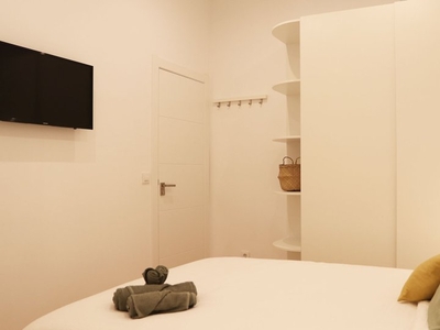 Se alquila habitación en piso compartido de 4 habitaciones en Barcelona