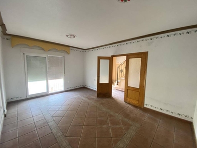 Venta Casa unifamiliar en Partida Romería Orihuela. A reformar con balcón 144 m²