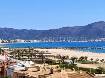 Venta Piso Castelló d'Empúries. Buen estado