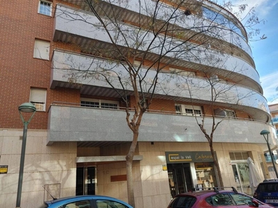Venta Piso en Calle Llorenc Villalonga. Tarragona. Buen estado primera planta plaza de aparcamiento con balcón