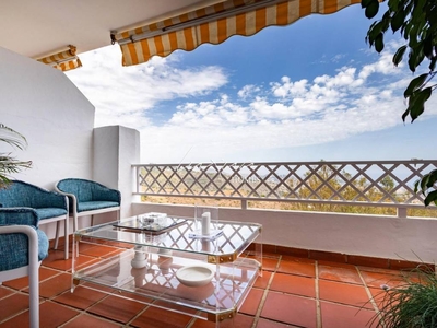 Venta Piso Málaga. Piso de cuatro habitaciones Tercera planta con terraza