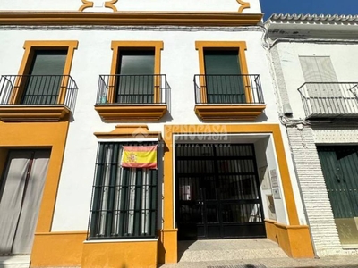 Venta Piso Marchena. Piso de tres habitaciones en C. San Sebastián 41. Entreplanta