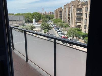 Venta Piso València. Piso de tres habitaciones Quinta planta con terraza