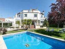 Venta Casa unifamiliar en Cerezos Iii 24 Ogíjares. Buen estado con terraza 284 m²