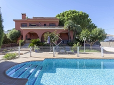 Casa / villa de 334m² en venta en La Eliana, Valencia