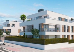 Piso venta de piso con tres dormitorios en churriana, , costa del sol en Málaga