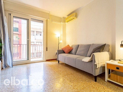 Alquiler de piso en calle Deivissa de 4 habitaciones con terraza y muebles