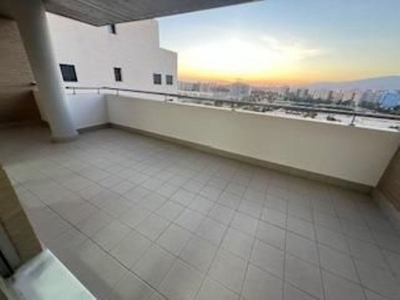 Piso en alquiler en Nueva Almería - Cortijo Grande - Vega de Acá de 3 habitaciones con terraza y garaje