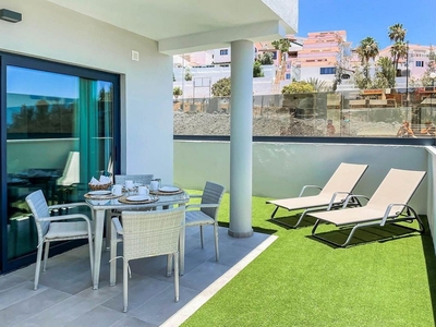 Piso en venta en calle Nayra de 2 habitaciones con terraza y piscina