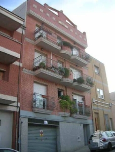 Piso en venta en Calle Perez Galdos, 2º, 08223, Terrassa (Barcelona)