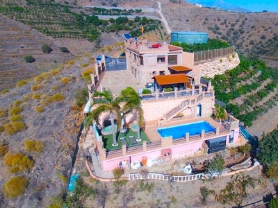 Villa en venta en El Morche, Torrox
