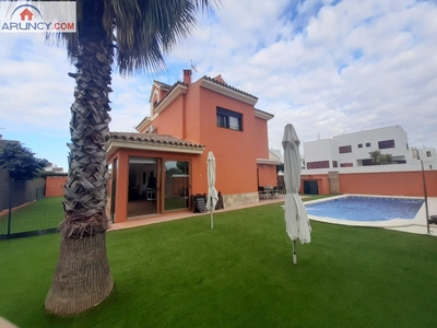 Alquiler de casa con piscina y terraza en Montequinto (Dos Hermanas), Olivar de Quintos