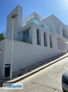 Alquiler de Casa o chalet independiente en calle Ramon Gomez de la Serna