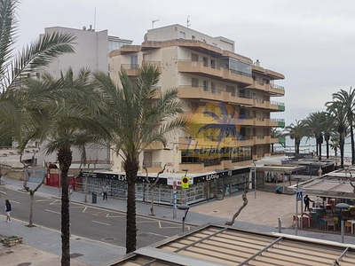 Bonito piso 6 pax en pleno centro turistico de Salou.