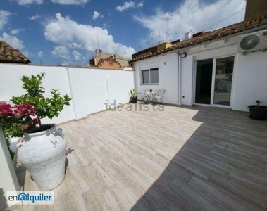 Casa adosada de alquiler en Avinguda de Burjassot, Barrio de Benicalap