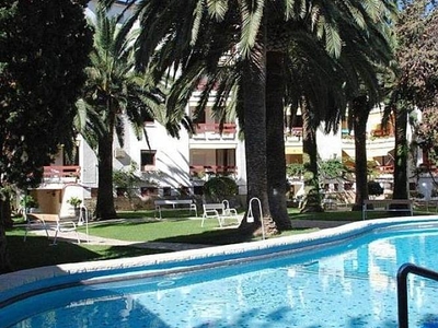Edificio Corgega 523, Apartamento 5 pax con piscina comunitaria en Playa Llevant, Salou..