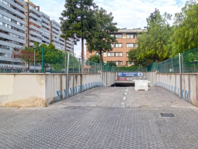 Garaje en venta en calle Sinai, Sevilla, Sevilla