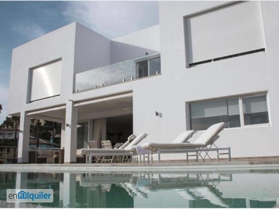 Moderna Villa en la quinta, junto a Nueva Andalucia