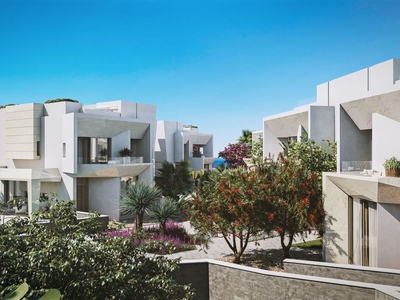 Nueva Andalucia casa adosada en venta